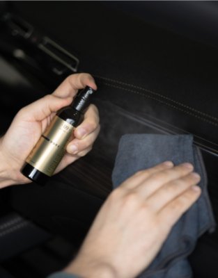 Ytrengöring till bilen